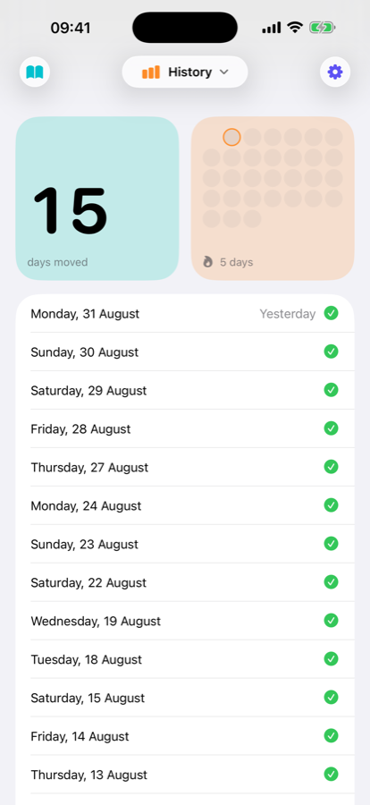 The history screen: days moved, a month of dots, and the days themselves